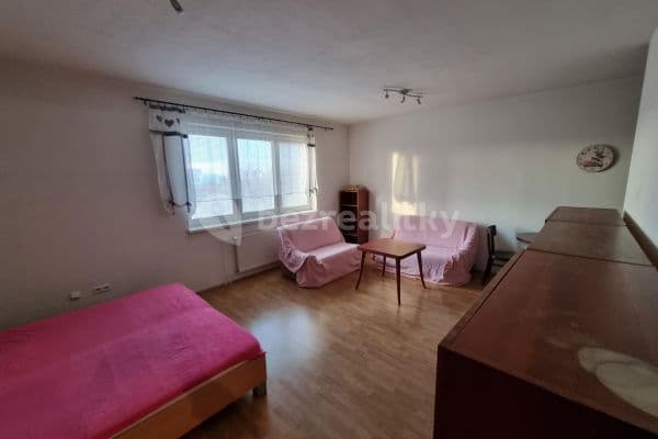 Pronájem bytu 1+1 45 m², Antolská, Bratislava