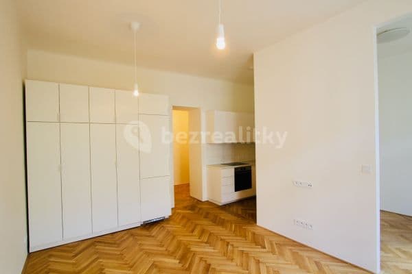 Pronájem bytu 2+kk 38 m², Janovského, Hlavní město Praha