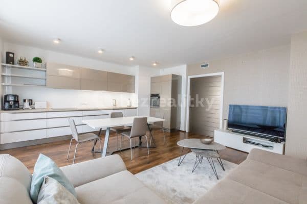 Pronájem bytu  120 m², Hartigova, Praha, Praha