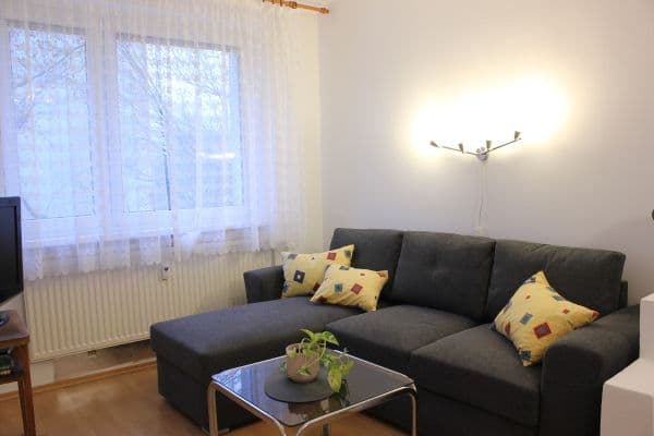 Pronájem bytu  52 m², Sabinovská, Bratislava