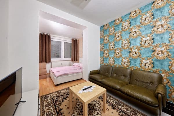 Pronájem bytu  45 m², Hradská, Bratislava