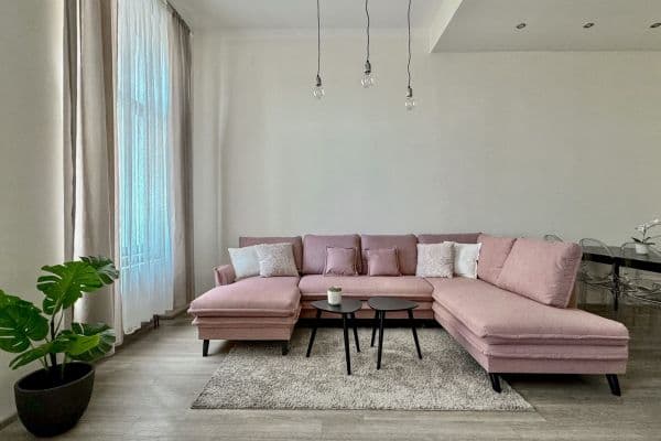 Pronájem bytu  133 m², Španělská, Praha