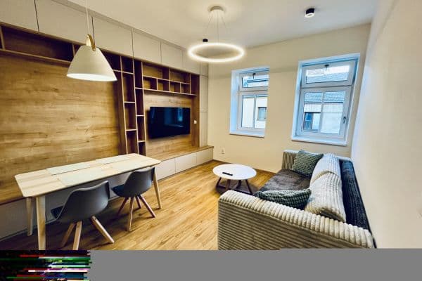 Pronájem bytu  46 m², Tišnovská, Brno, Jihomoravský kraj
