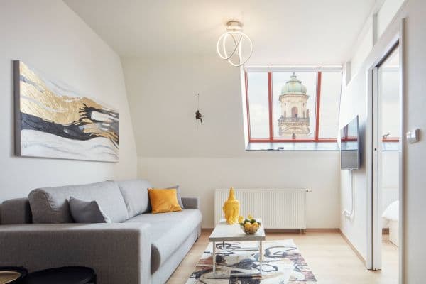 Pronájem bytu  75 m², Karlova, Praha, Praha
