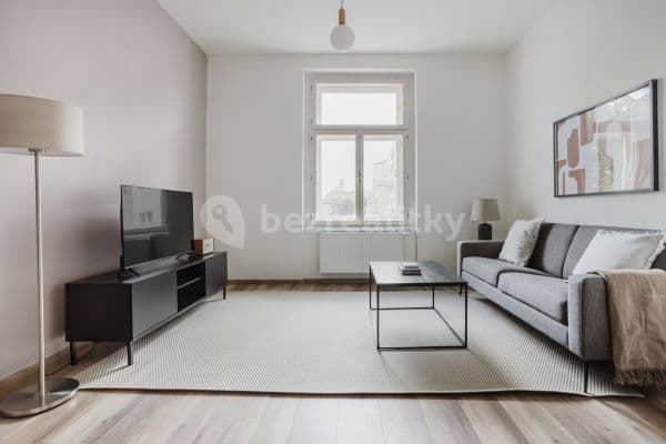 Pronájem bytu 2+1 67 m², Rostovská, Praha