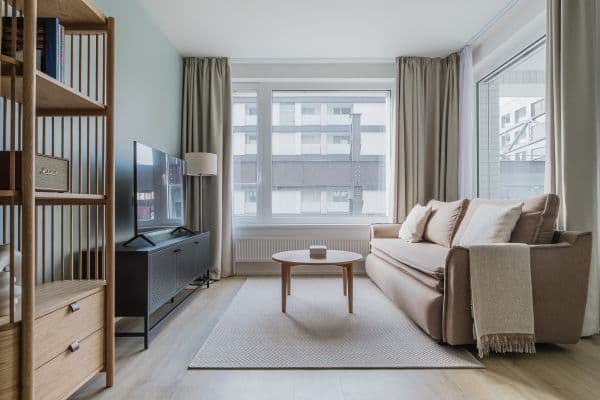 Pronájem bytu  52 m², U Pergamenky, Praha