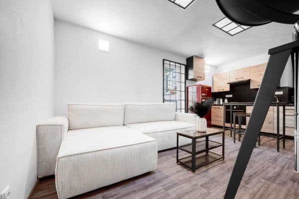 Pronájem bytu  57 m², Štefánikova, Brno