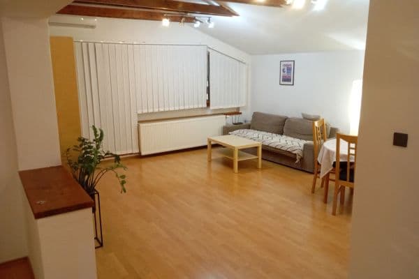 Pronájem bytu  120 m², Sološnícka b, Bratislava