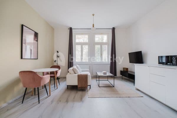 Pronájem bytu  50 m², Rostovská, Praha