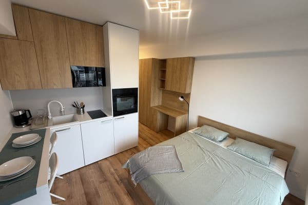 Pronájem bytu  20 m², Trnavská cesta, Bratislava
