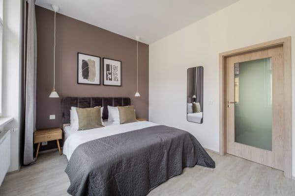 Pronájem bytu  46 m², Svatoslavova, Praha