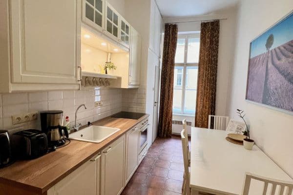 Pronájem bytu  65 m², Ostrovní, Praha