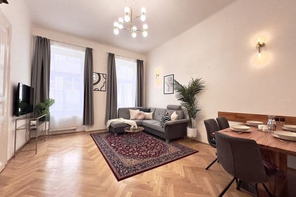 Pronájem bytu  70 m², Vinohradská, Praha