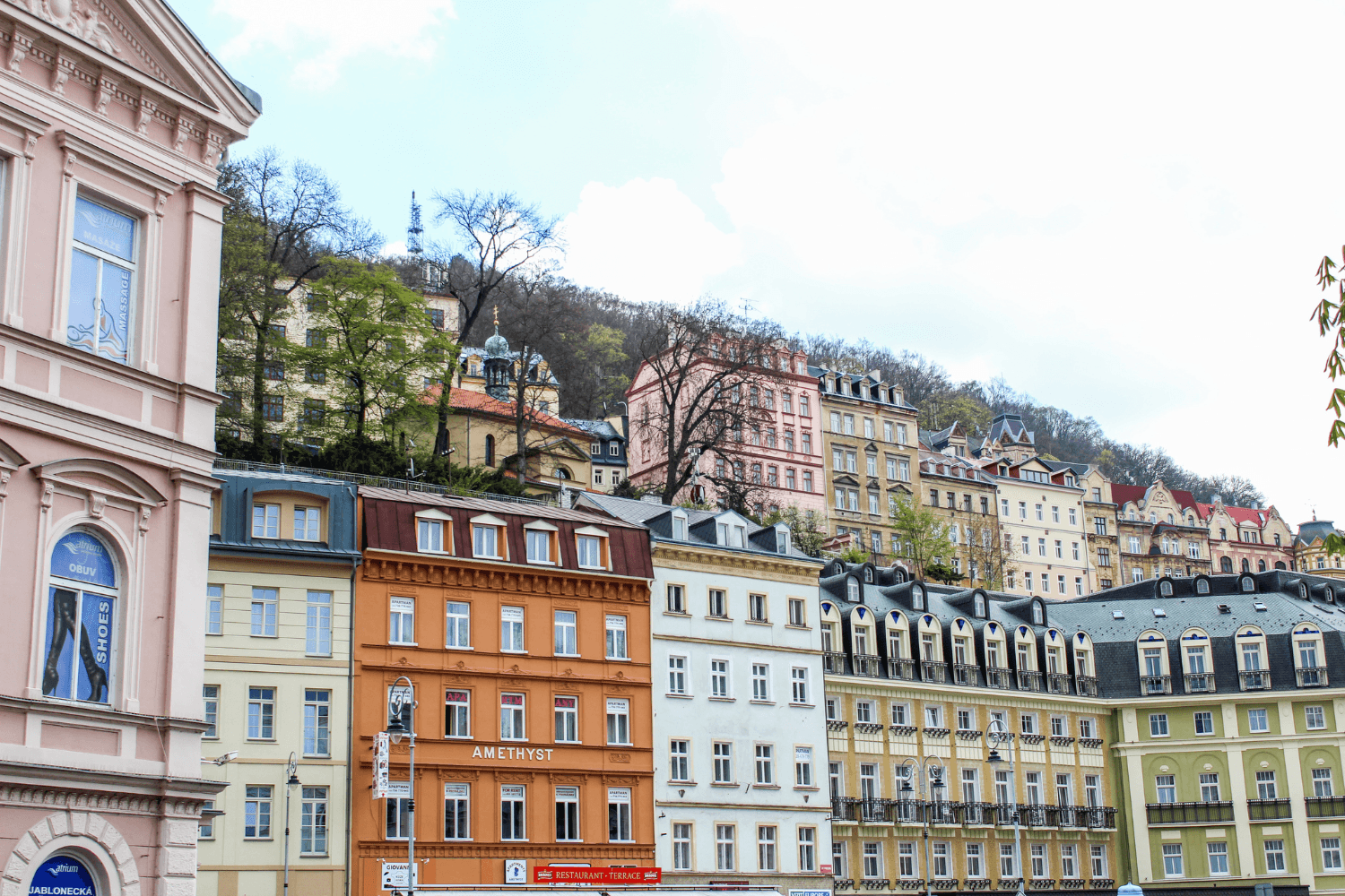 Vypořádací podíl je suma, kterou družstvo vyplácí v případě, kdy členství zanikne jiným způsobem než převodem na jinou osobu.