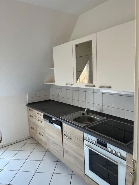 Pronájem bytu 2+1 76 m², Leipzig, Sasko Pronájem bytu 2+1 76 m², Leipzig, Sasko