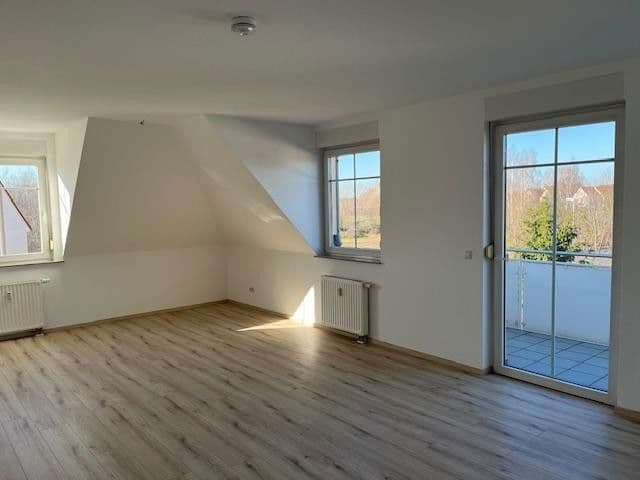 Pronájem bytu 2+1 76 m², Leipzig, Sasko Pronájem bytu 2+1 76 m², Leipzig, Sasko