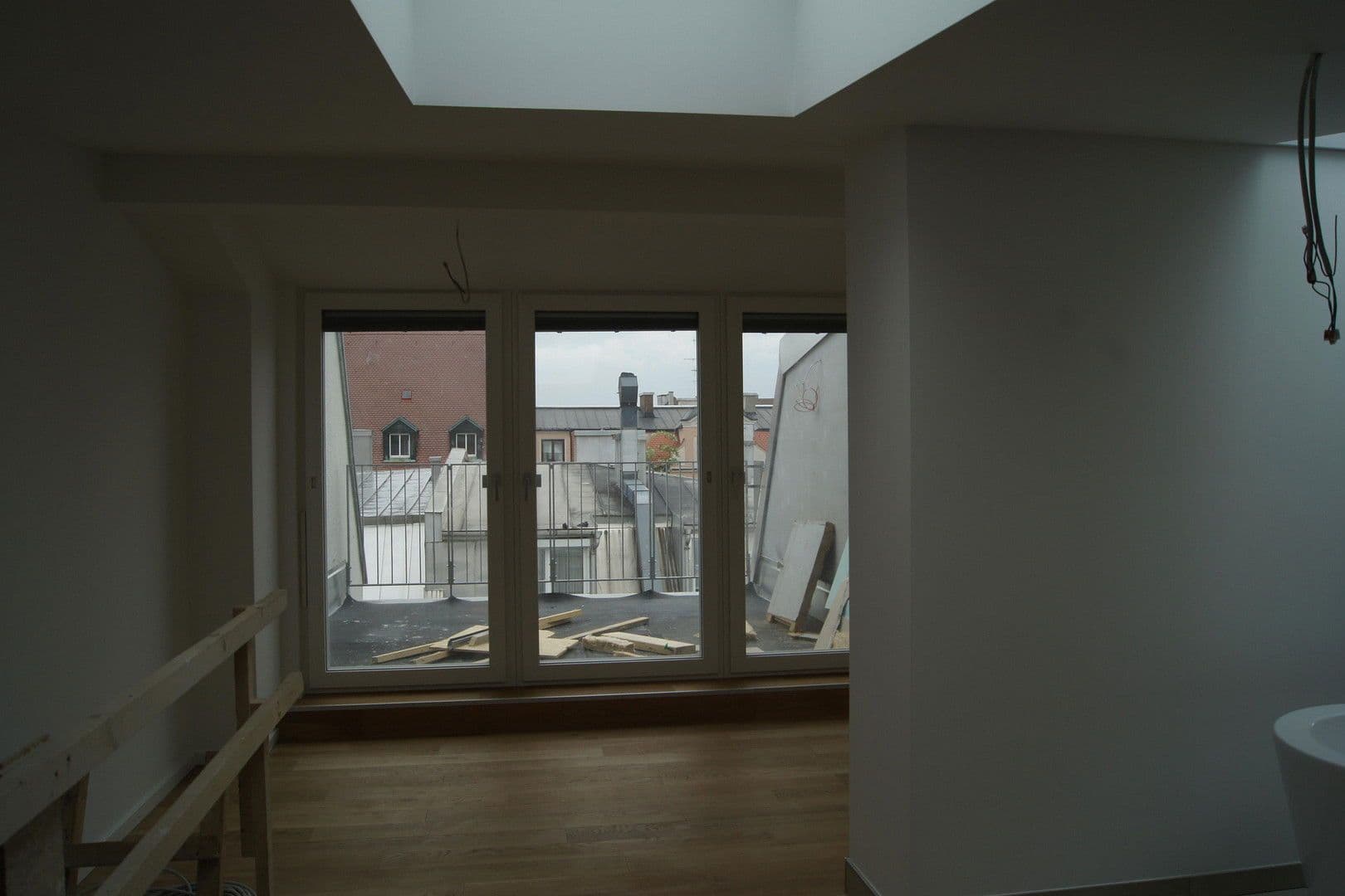 Pronájem bytu 3+1 74 m², Leonrodstrasse 18, München, Bavorsko Pronájem bytu 3+1 74 m², Leonrodstrasse 18, München, Bavorsko
