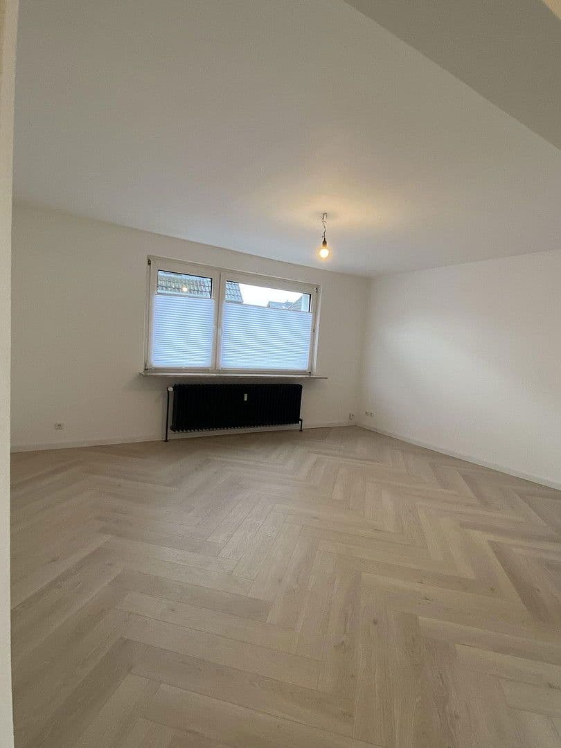 Prodej domu 175 m², pozemek 344 m², Isenbüttel, Dolní Sasko Prodej domu 175 m², pozemek 344 m², Isenbüttel, Dolní Sasko