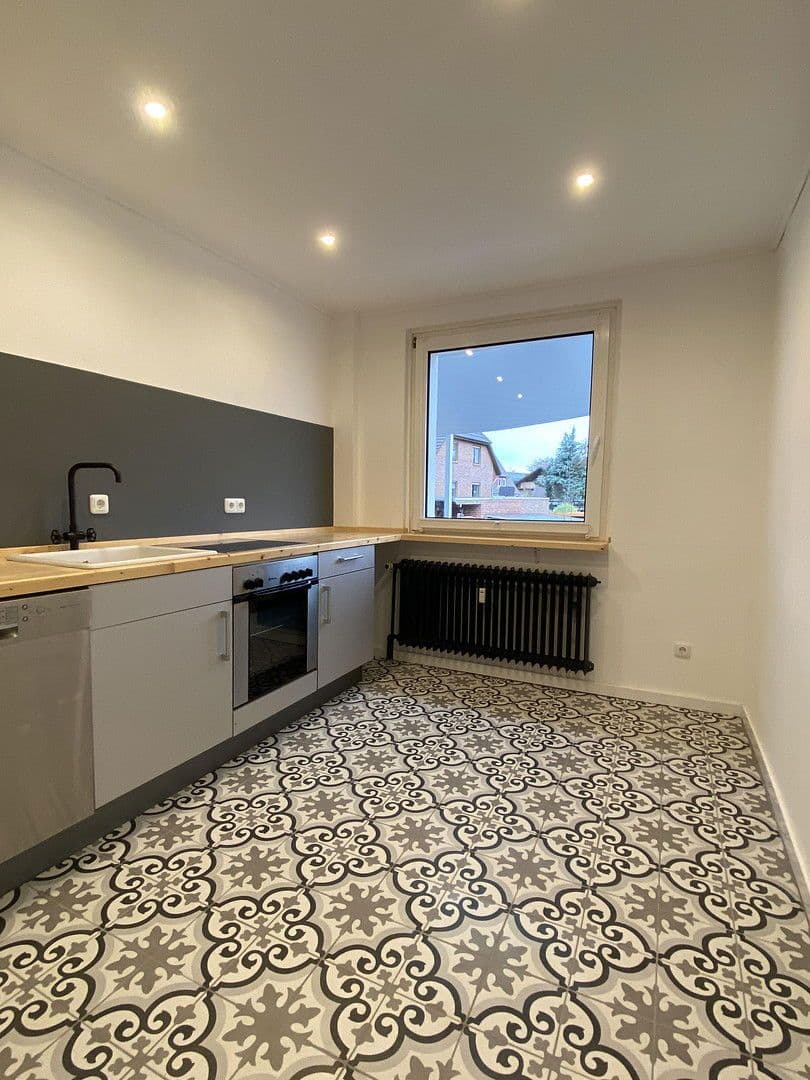 Prodej domu 175 m², pozemek 344 m², Isenbüttel, Dolní Sasko Prodej domu 175 m², pozemek 344 m², Isenbüttel, Dolní Sasko