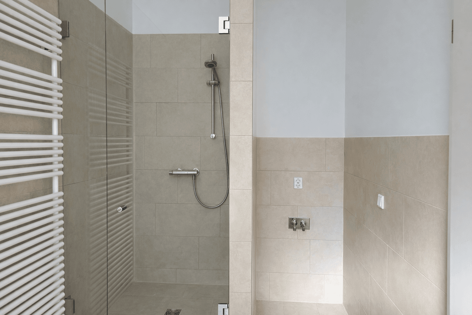 Pronájem domu 200 m², pozemek 246 m², Charlotte-Salomon-Hain 9, Berlin, Berlín Pronájem domu 200 m², pozemek 246 m², Charlotte-Salomon-Hain 9, Berlin, Berlín