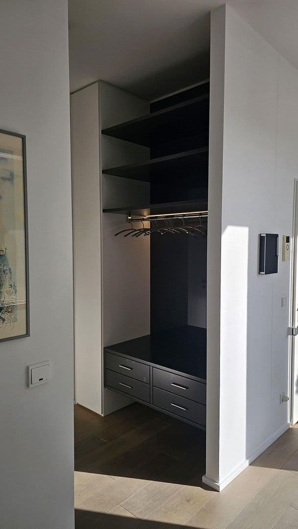 Prodej bytu 3+1 199 m², Köln, Severní Porýní-Vestfálsko Prodej bytu 3+1 199 m², Köln, Severní Porýní-Vestfálsko