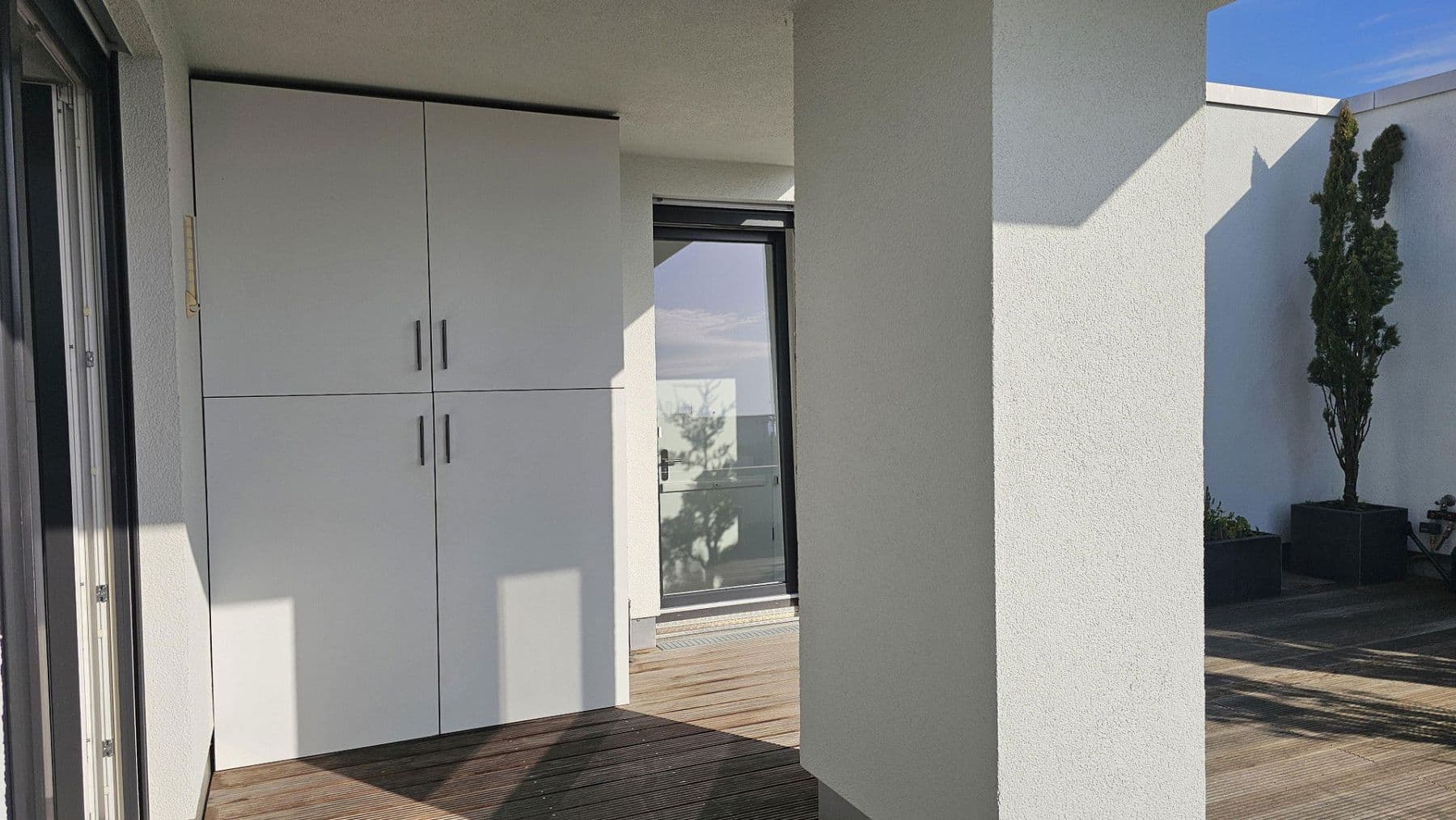 Prodej bytu 3+1 199 m², Köln, Severní Porýní-Vestfálsko Prodej bytu 3+1 199 m², Köln, Severní Porýní-Vestfálsko