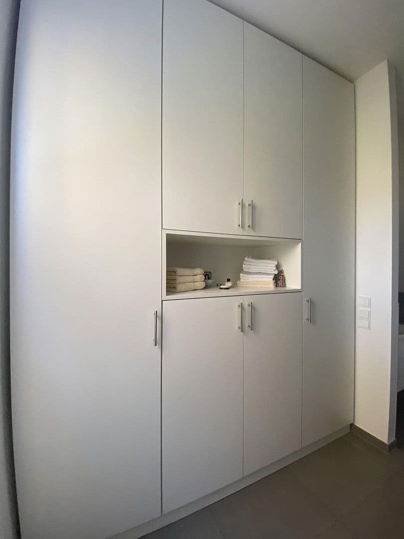 Prodej bytu 3+1 199 m², Köln, Severní Porýní-Vestfálsko Prodej bytu 3+1 199 m², Köln, Severní Porýní-Vestfálsko