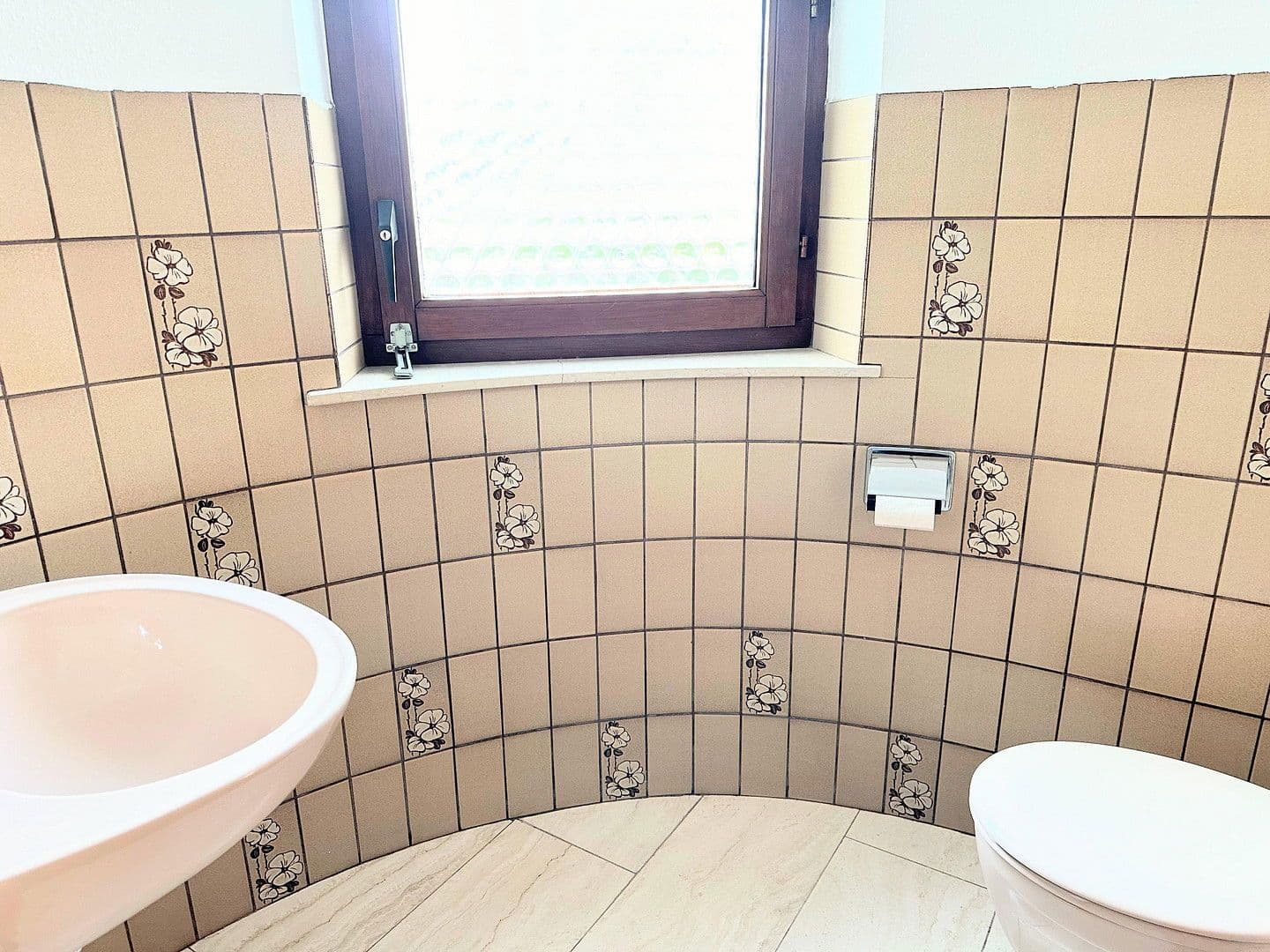 Prodej domu 320 m², pozemek 538 m², Gustav-Werner-Straße 10, Bönnigheim, Bádensko-Württembersko Prodej domu 320 m², pozemek 538 m², Gustav-Werner-Straße 10, Bönnigheim, Bádensko-Württembersko