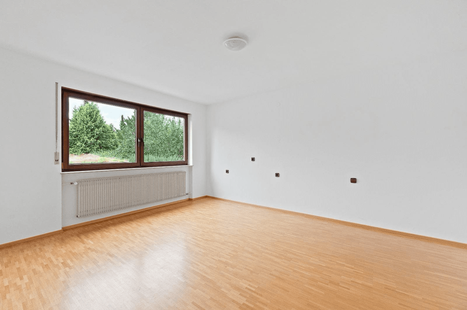 Prodej domu 320 m², pozemek 538 m², Gustav-Werner-Straße 10, Bönnigheim, Bádensko-Württembersko Prodej domu 320 m², pozemek 538 m², Gustav-Werner-Straße 10, Bönnigheim, Bádensko-Württembersko