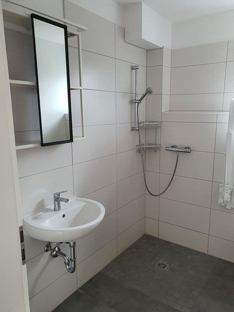 Pronájem bytu 2+1 34 m², Bruchmühler Str. 77, Fredersdorf-Vogelsdorf, Braniborsko Pronájem bytu 2+1 34 m², Bruchmühler Str. 77, Fredersdorf-Vogelsdorf, Braniborsko