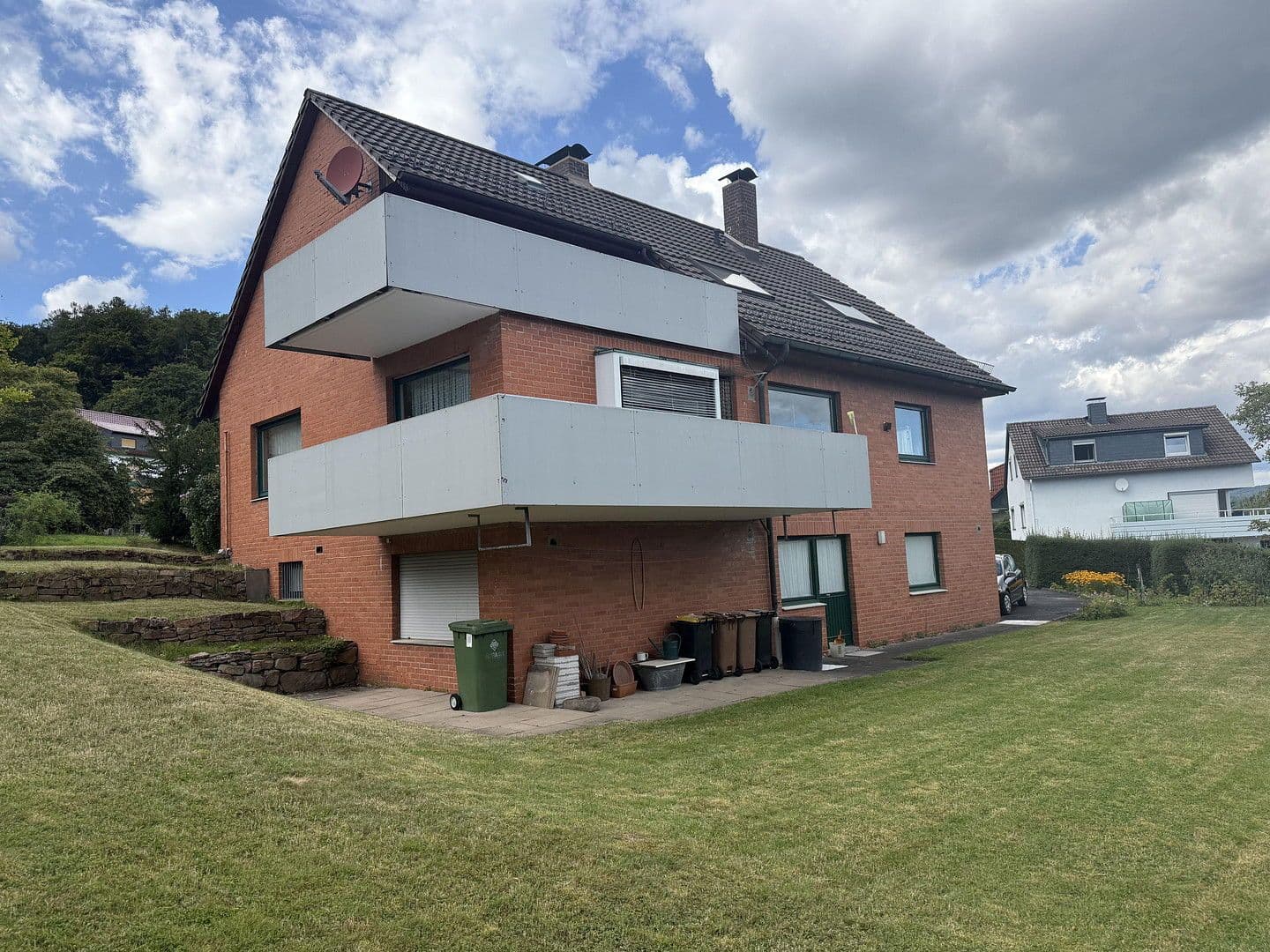 Prodej domu 190 m², pozemek 1.248 m², Reinhardshagen, Hessen Prodej domu 190 m², pozemek 1.248 m², Reinhardshagen, Hessen