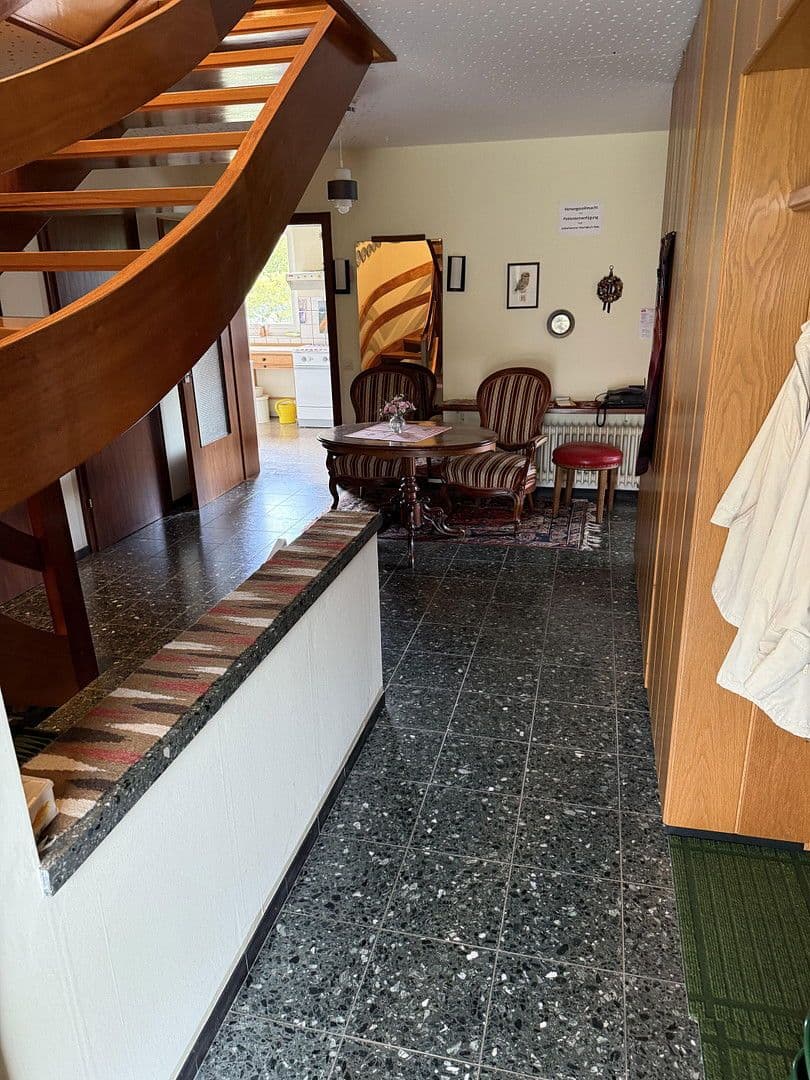 Prodej domu 190 m², pozemek 1.248 m², Reinhardshagen, Hessen Prodej domu 190 m², pozemek 1.248 m², Reinhardshagen, Hessen