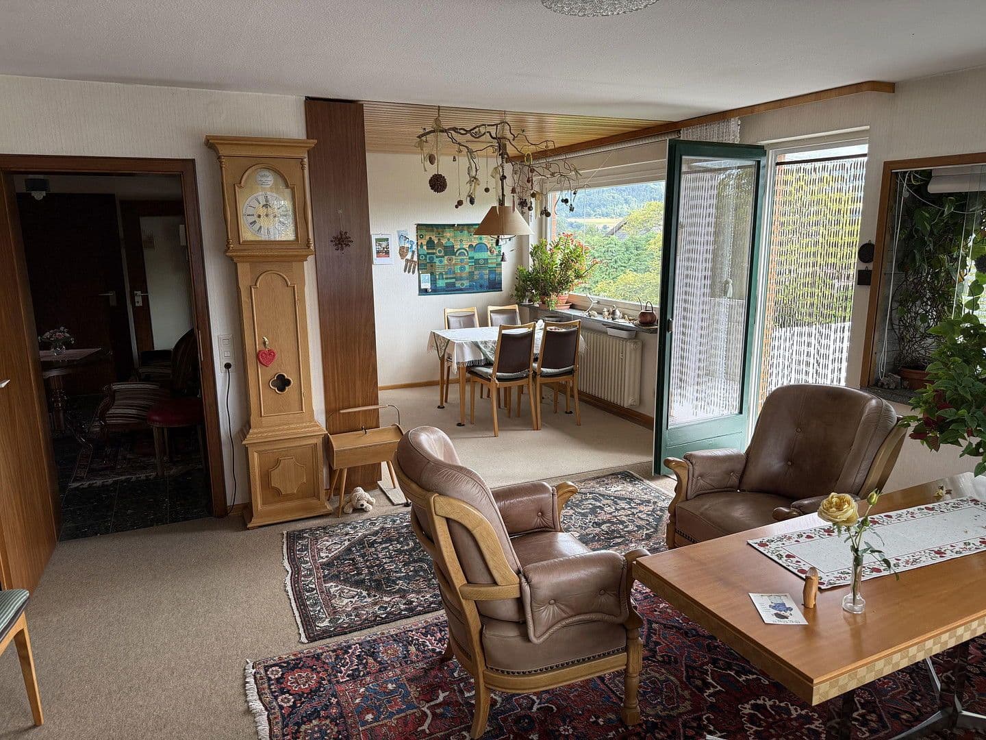 Prodej domu 190 m², pozemek 1.248 m², Reinhardshagen, Hessen Prodej domu 190 m², pozemek 1.248 m², Reinhardshagen, Hessen