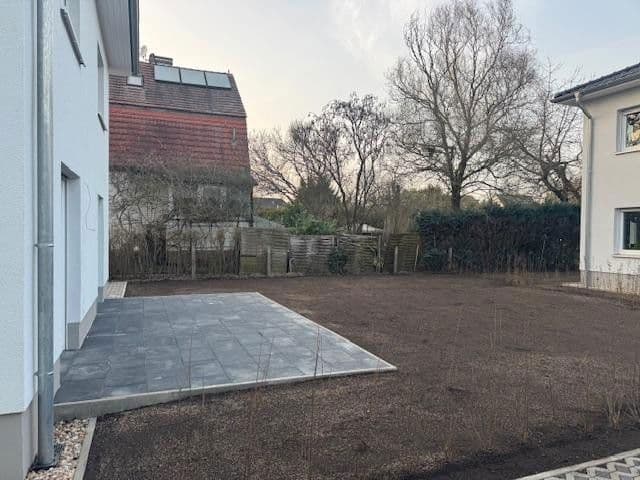 Pronájem domu 137 m², pozemek 300 m², Tiniusstr. 35, Berlin, Berlín Pronájem domu 137 m², pozemek 300 m², Tiniusstr. 35, Berlin, Berlín