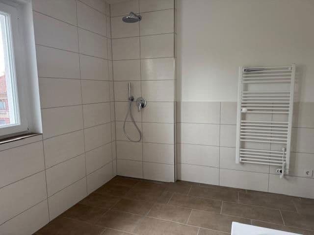 Pronájem domu 137 m², pozemek 300 m², Tiniusstr. 35, Berlin, Berlín Pronájem domu 137 m², pozemek 300 m², Tiniusstr. 35, Berlin, Berlín