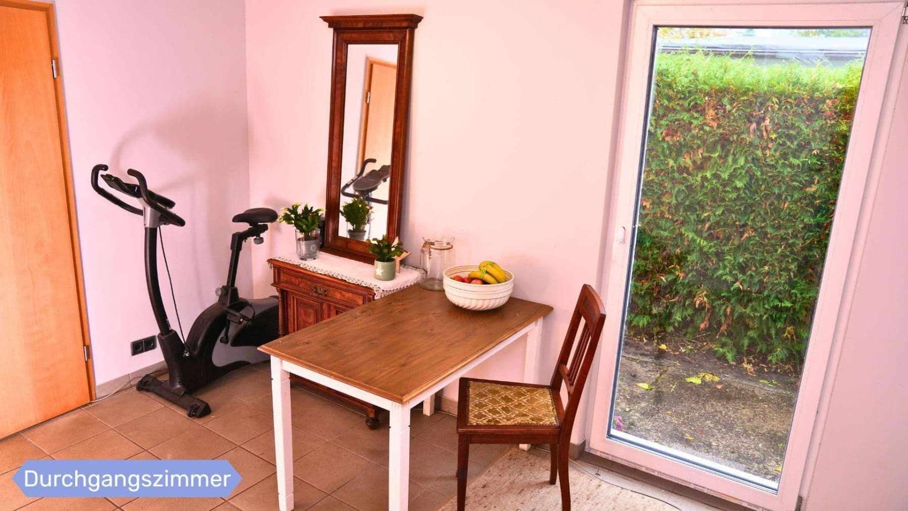 Prodej domu 213 m², pozemek 5.000 m², Garbsen, Dolní Sasko Prodej domu 213 m², pozemek 5.000 m², Garbsen, Dolní Sasko