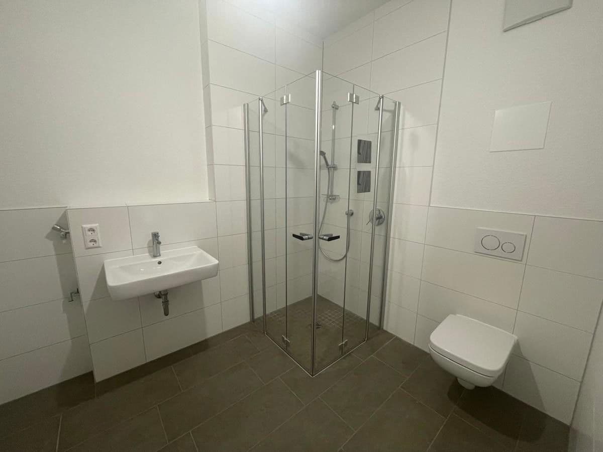 Pronájem bytu 2+1 78 m², Geranienstraße 21, Karlsruhe, Bádensko-Württembersko Pronájem bytu 2+1 78 m², Geranienstraße 21, Karlsruhe, Bádensko-Württembersko