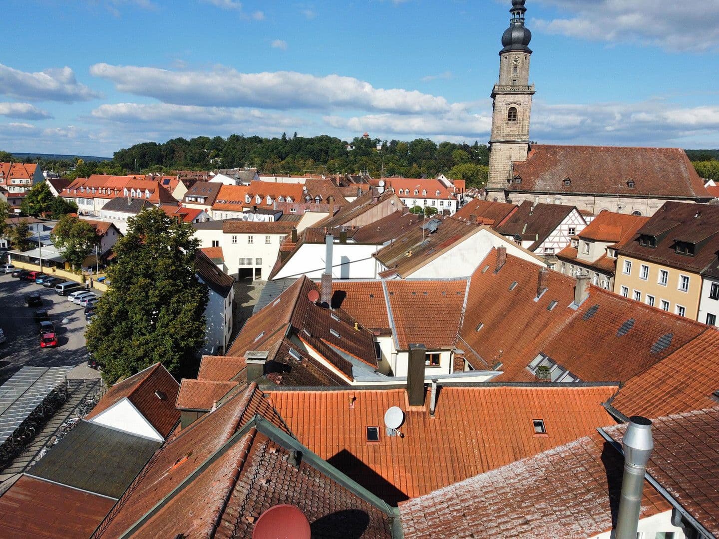 Pronájem bytu 4+1 151 m², Westliche Stadtmauerstraße 64, Erlangen, Bavorsko Pronájem bytu 4+1 151 m², Westliche Stadtmauerstraße 64, Erlangen, Bavorsko