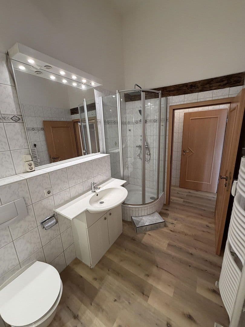 Pronájem bytu 4+1 151 m², Westliche Stadtmauerstraße 64, Erlangen, Bavorsko Pronájem bytu 4+1 151 m², Westliche Stadtmauerstraße 64, Erlangen, Bavorsko