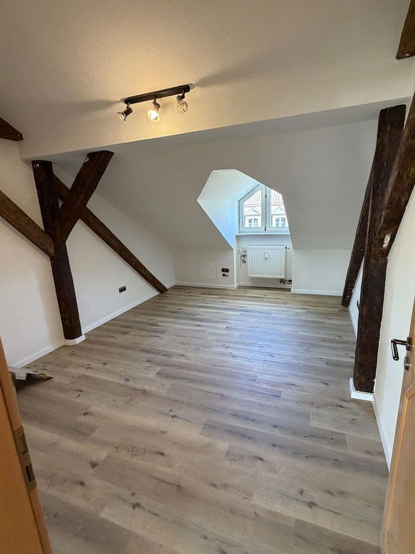 Pronájem bytu 4+1 151 m², Westliche Stadtmauerstraße 64, Erlangen, Bavorsko Pronájem bytu 4+1 151 m², Westliche Stadtmauerstraße 64, Erlangen, Bavorsko