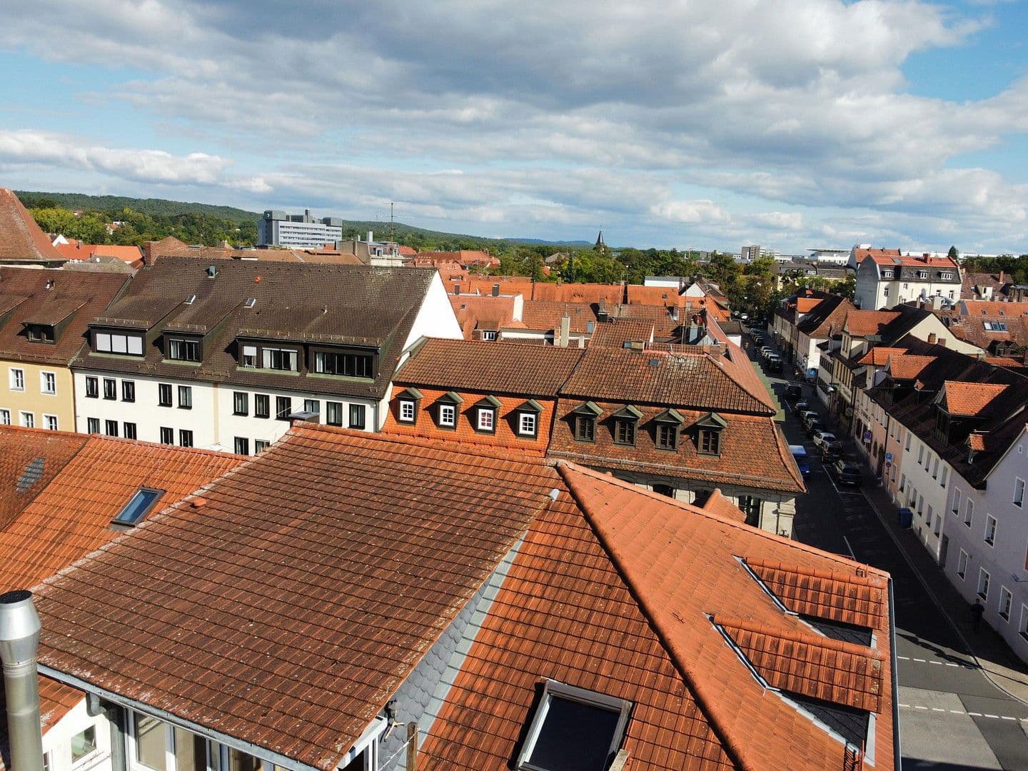 Pronájem bytu 4+1 151 m², Westliche Stadtmauerstraße 64, Erlangen, Bavorsko Pronájem bytu 4+1 151 m², Westliche Stadtmauerstraße 64, Erlangen, Bavorsko