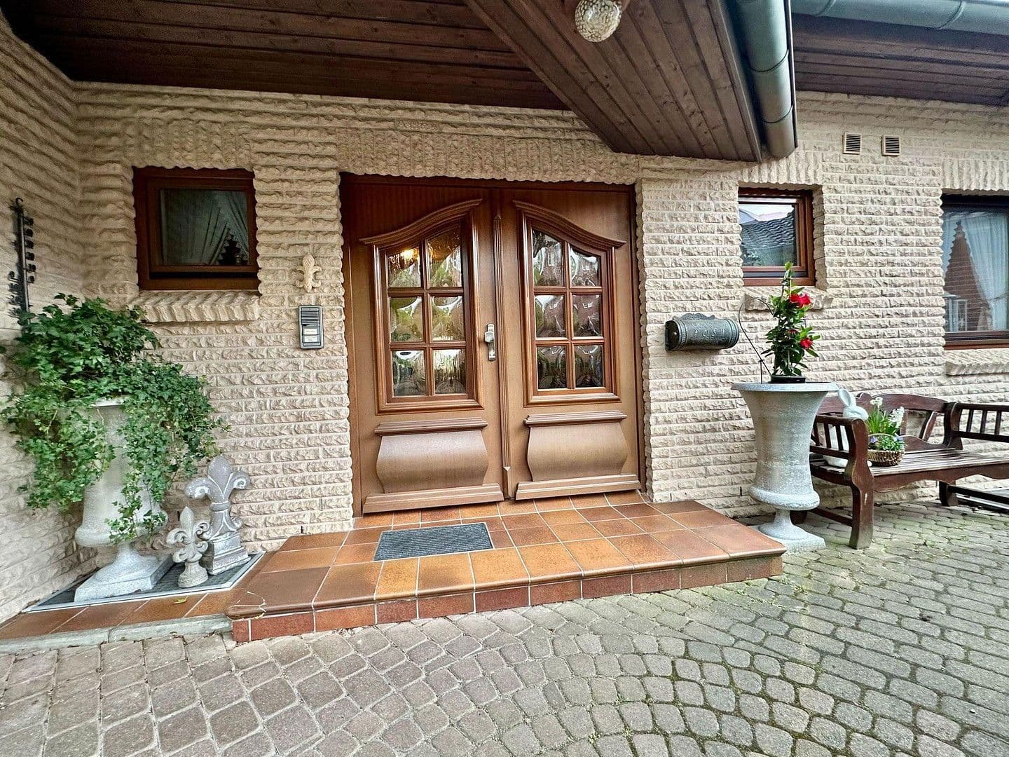 Prodej domu 149 m², pozemek 679 m², Kehrwieder 35, Trittau, Šlesvicko-Holštýnsko Prodej domu 149 m², pozemek 679 m², Kehrwieder 35, Trittau, Šlesvicko-Holštýnsko