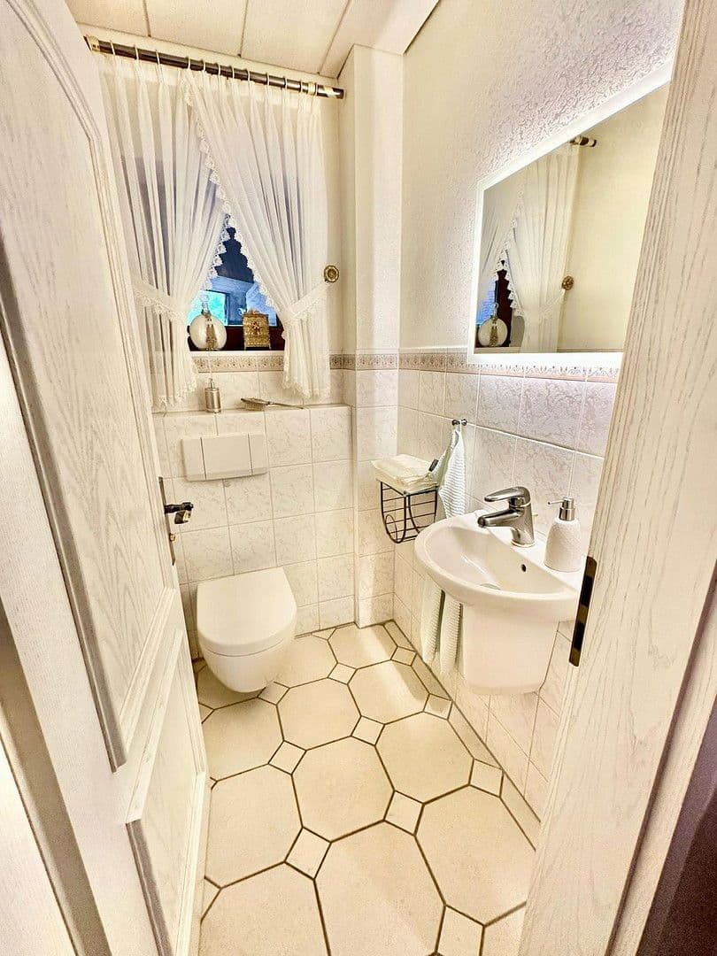 Prodej domu 149 m², pozemek 679 m², Kehrwieder 35, Trittau, Šlesvicko-Holštýnsko Prodej domu 149 m², pozemek 679 m², Kehrwieder 35, Trittau, Šlesvicko-Holštýnsko