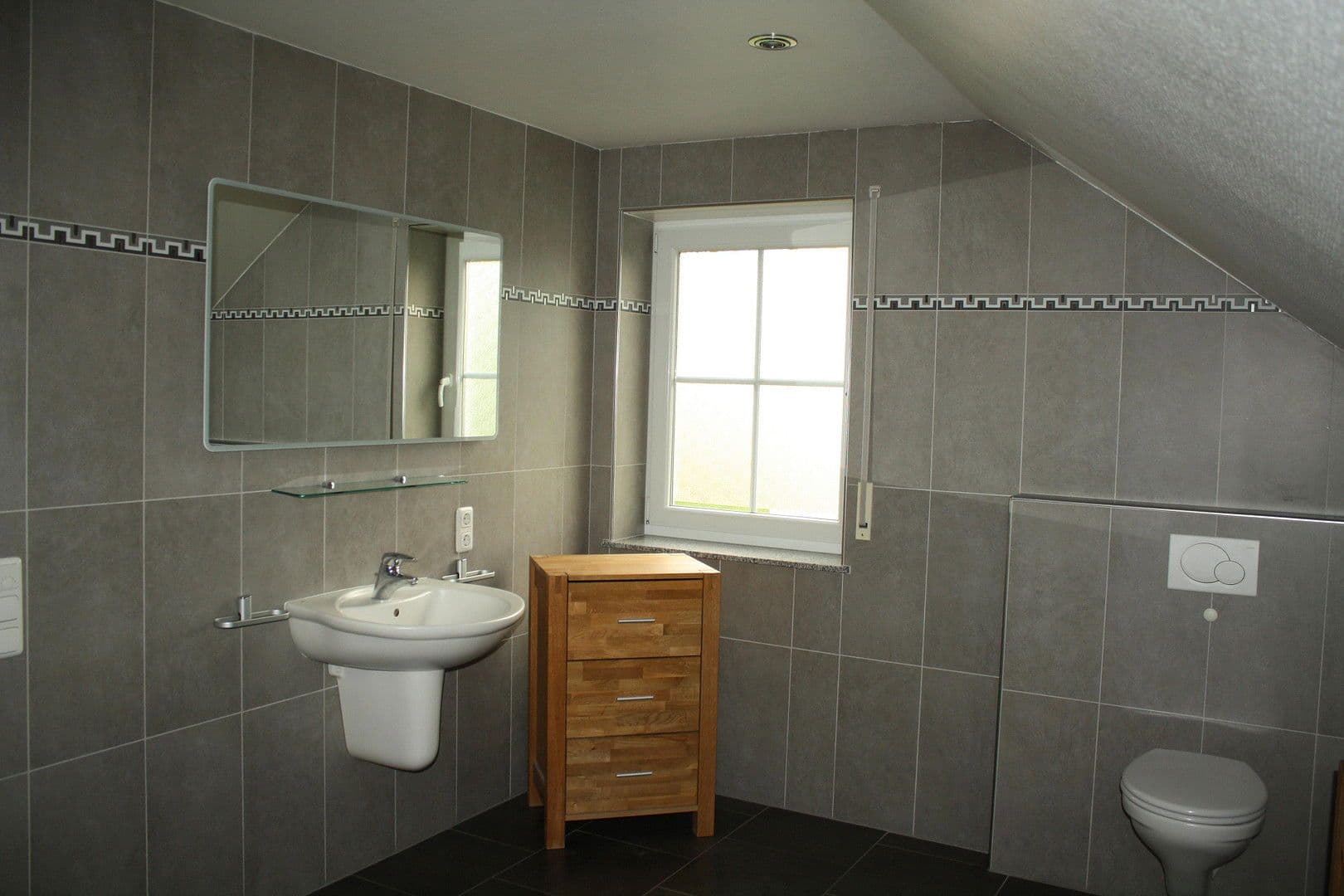 Prodej domu 229 m², pozemek 1.132 m², Messerich, Porýní-Falc Prodej domu 229 m², pozemek 1.132 m², Messerich, Porýní-Falc