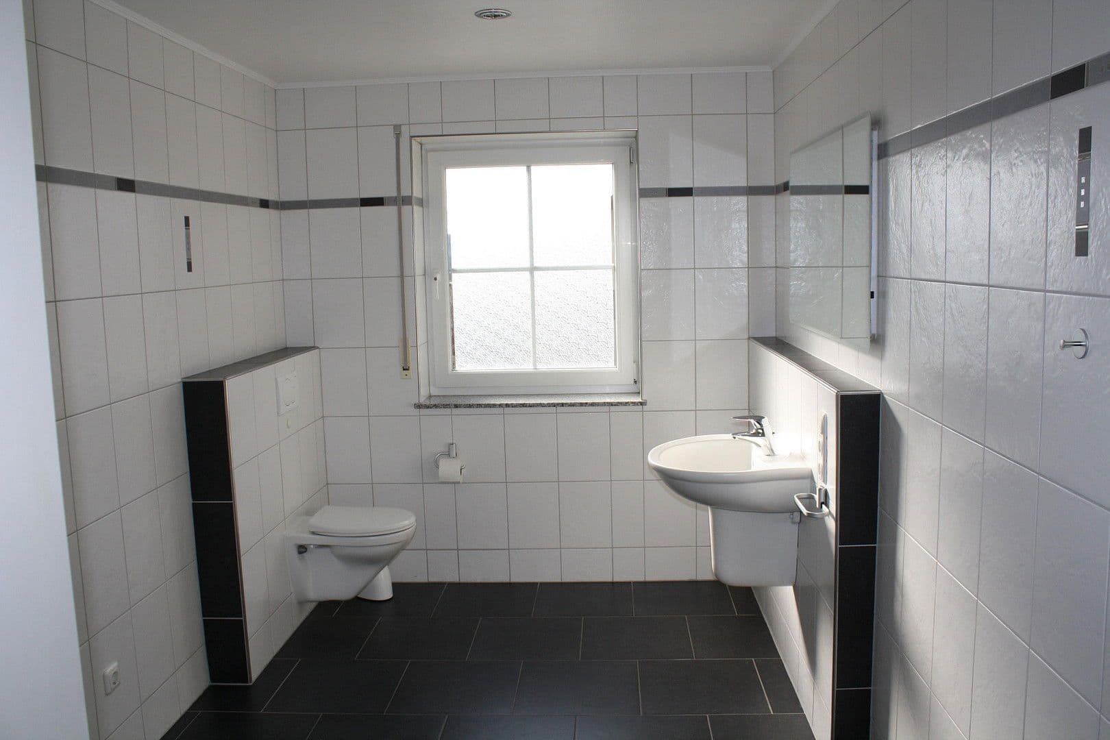 Prodej domu 229 m², pozemek 1.132 m², Messerich, Porýní-Falc Prodej domu 229 m², pozemek 1.132 m², Messerich, Porýní-Falc
