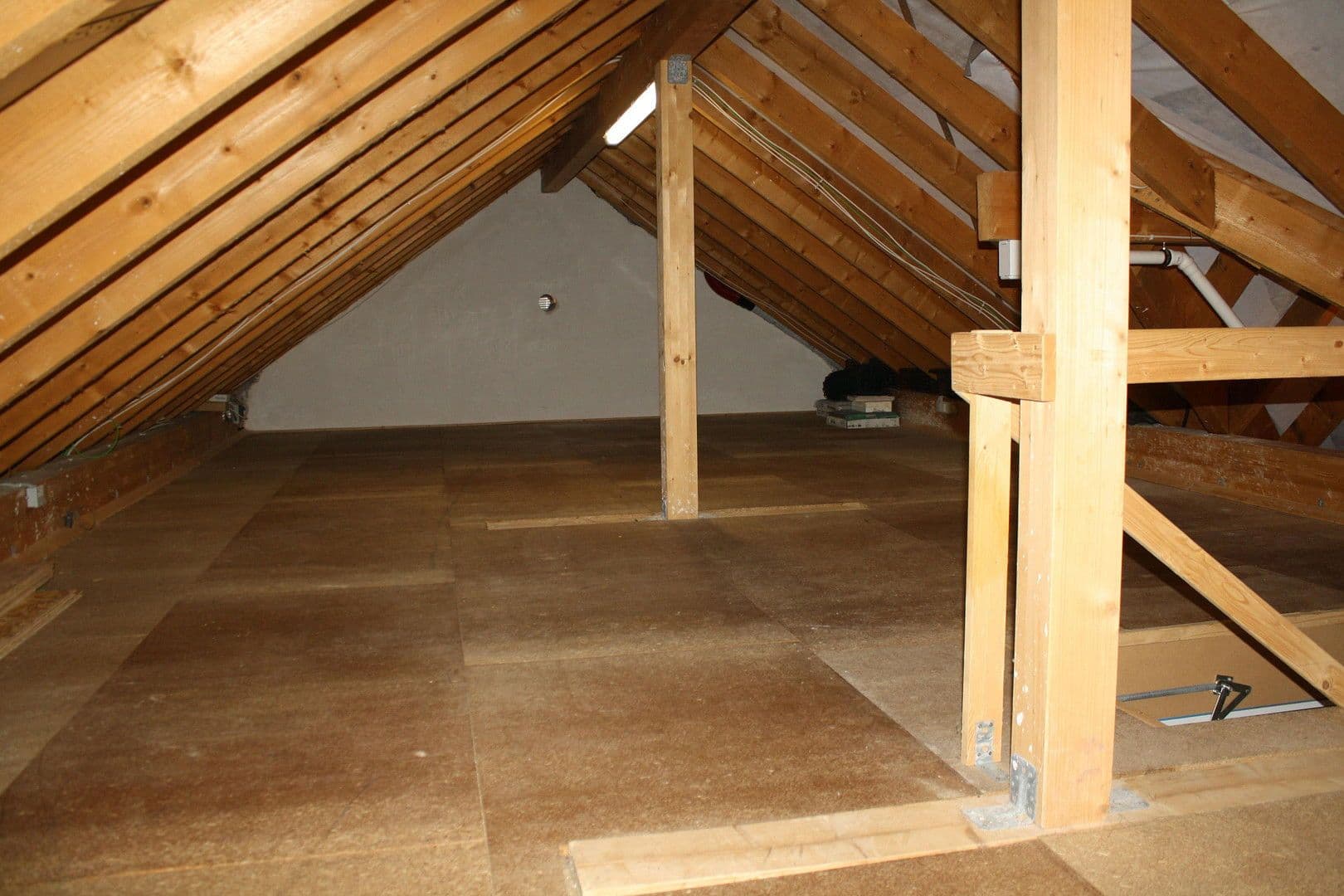 Prodej domu 229 m², pozemek 1.132 m², Messerich, Porýní-Falc Prodej domu 229 m², pozemek 1.132 m², Messerich, Porýní-Falc