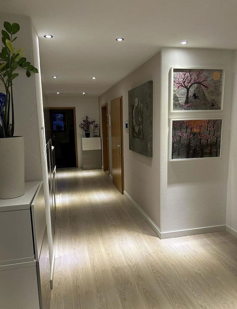 Prodej bytu 4+1 100 m², Sinsheim, Bádensko-Württembersko Prodej bytu 4+1 100 m², Sinsheim, Bádensko-Württembersko