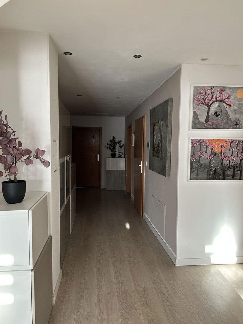 Prodej bytu 4+1 100 m², Sinsheim, Bádensko-Württembersko Prodej bytu 4+1 100 m², Sinsheim, Bádensko-Württembersko