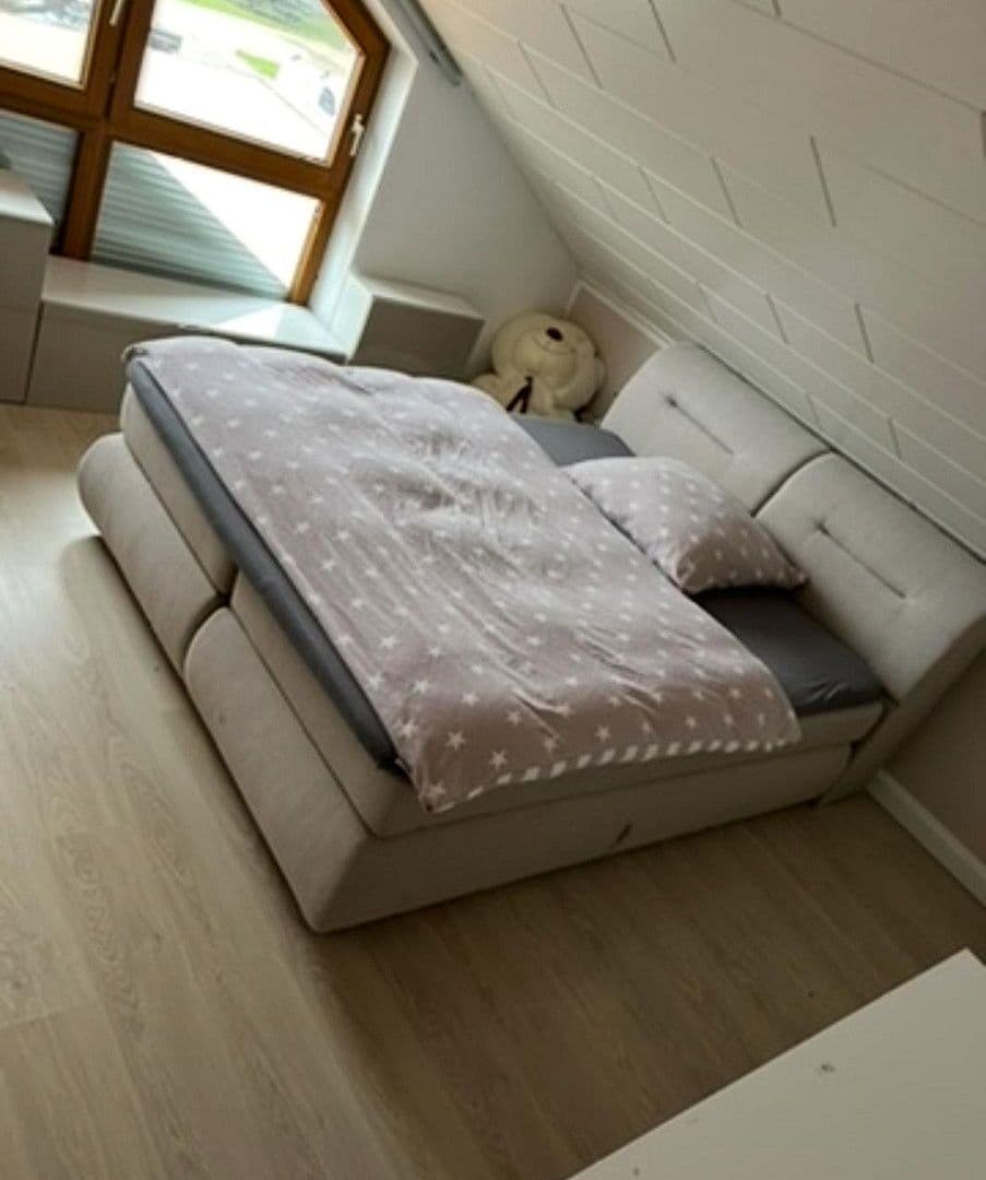 Prodej bytu 4+1 100 m², Sinsheim, Bádensko-Württembersko Prodej bytu 4+1 100 m², Sinsheim, Bádensko-Württembersko