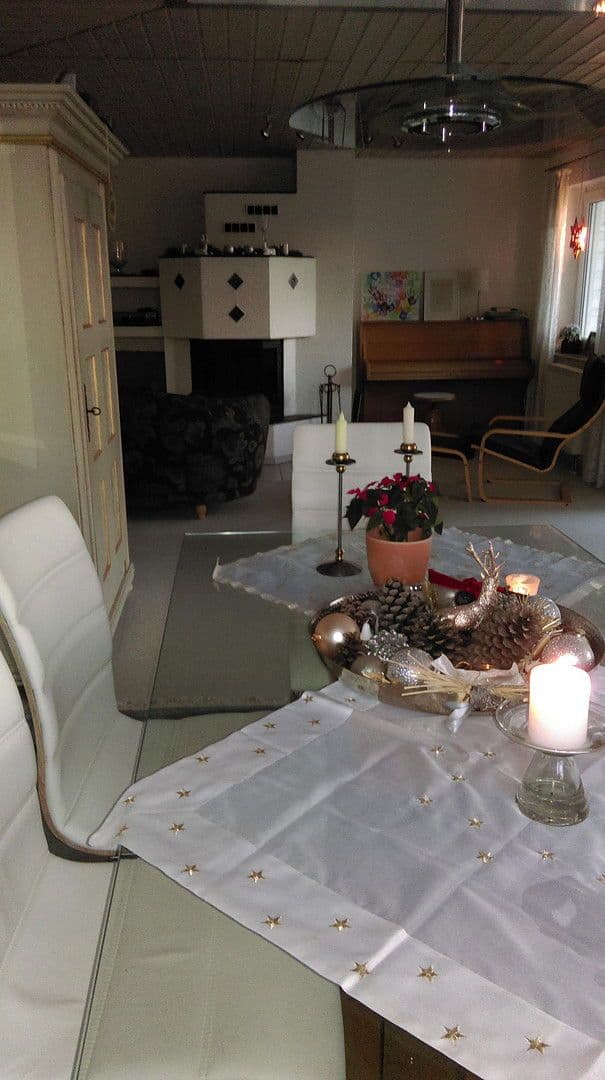 Prodej domu 206 m², pozemek 650 m², Leonberg, Bádensko-Württembersko Prodej domu 206 m², pozemek 650 m², Leonberg, Bádensko-Württembersko